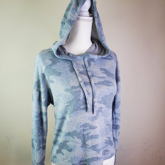 Hippie Rose Tops - Hippie Rose Juniors Grey Camo Cozy Hoodie XS